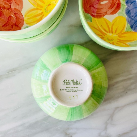 Bob Mackie•(4) Ceramic Soup/Cereal Bowls•HAND-PAINTED•Green Stripes and Flowers - Picture 9 of 14